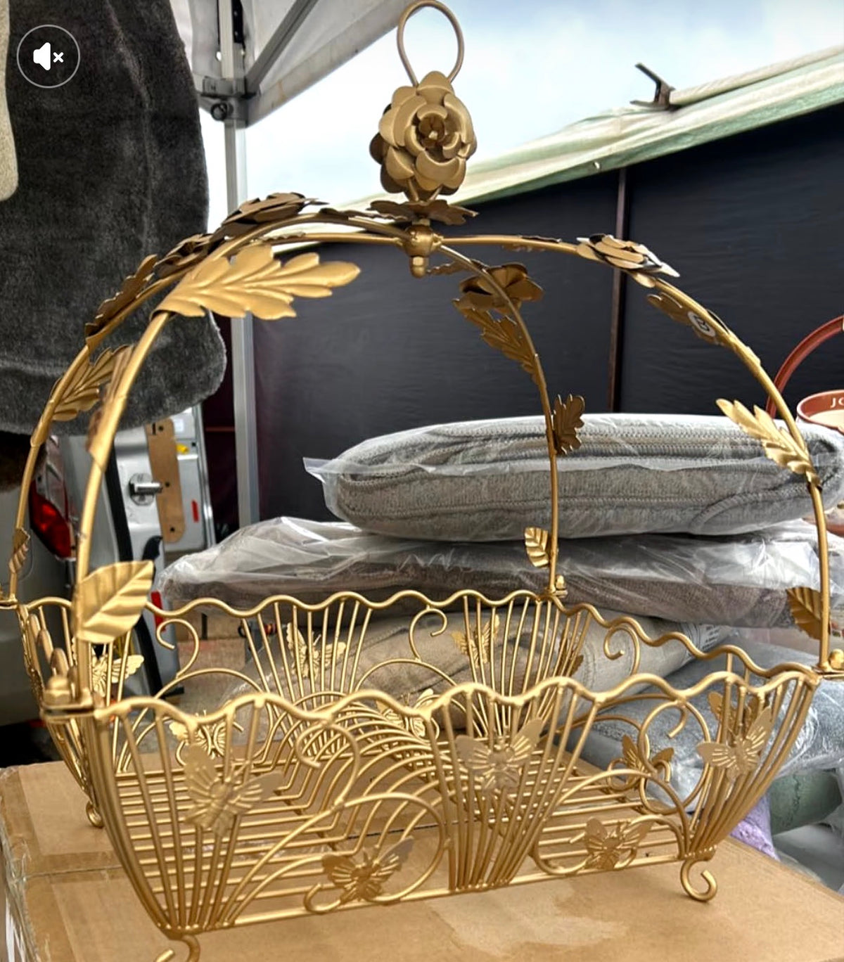 “Preorder” Brushed Gold Dish-stand